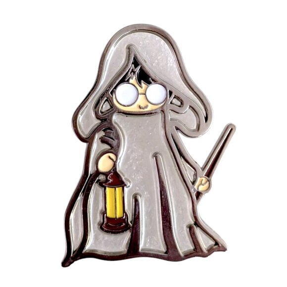 Harry Potter Enamel Fantasy Pin: Invisibility Cloak - Picture 1 of 4